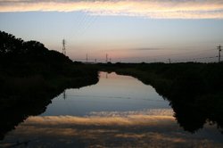 水辺夕焼け.jpg